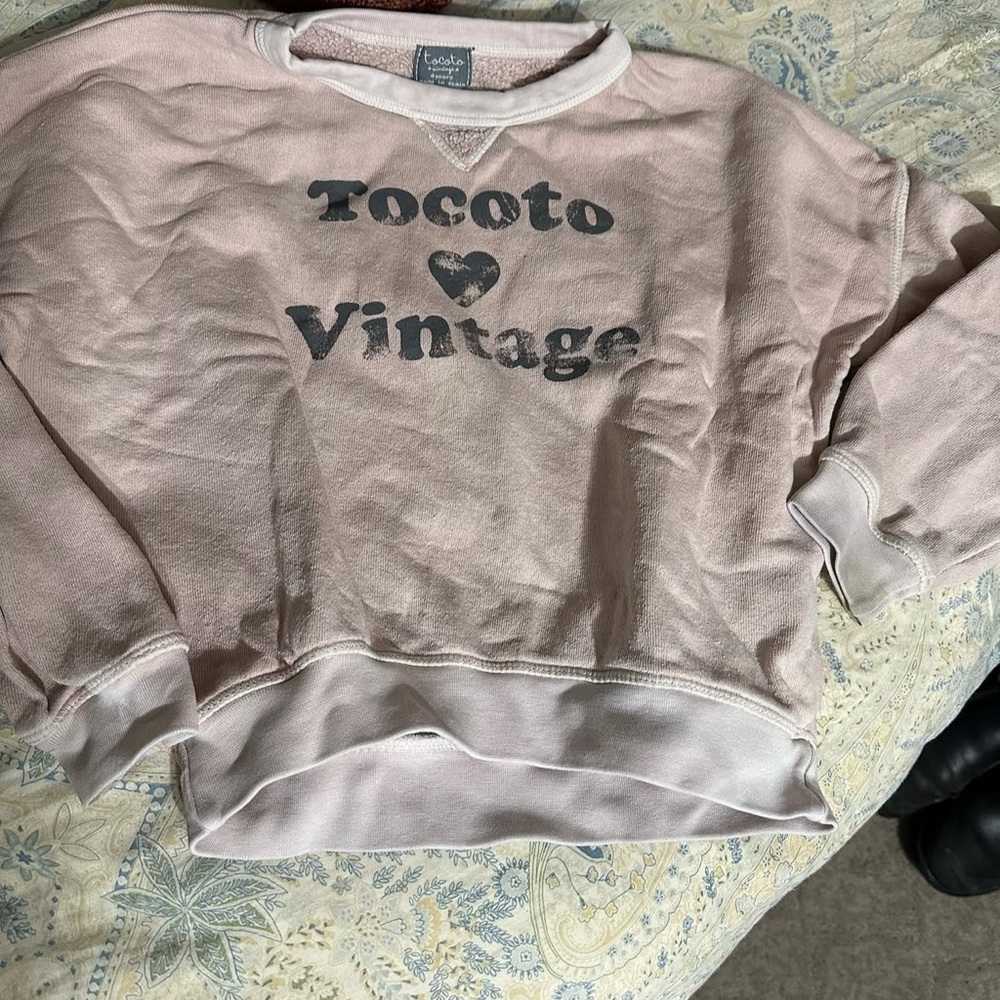 Pink Tocoto Vintage Sweatshirt size 4 guc